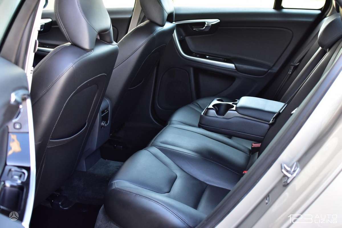 Volvo S60, 2.0 l., Седан