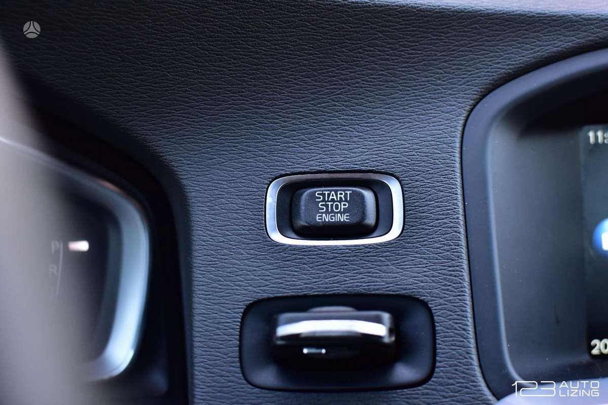 Volvo S60, 2.0 l., Седан