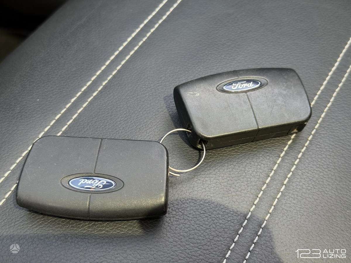 Ford Kuga, 2.0 l., off-road / crossover