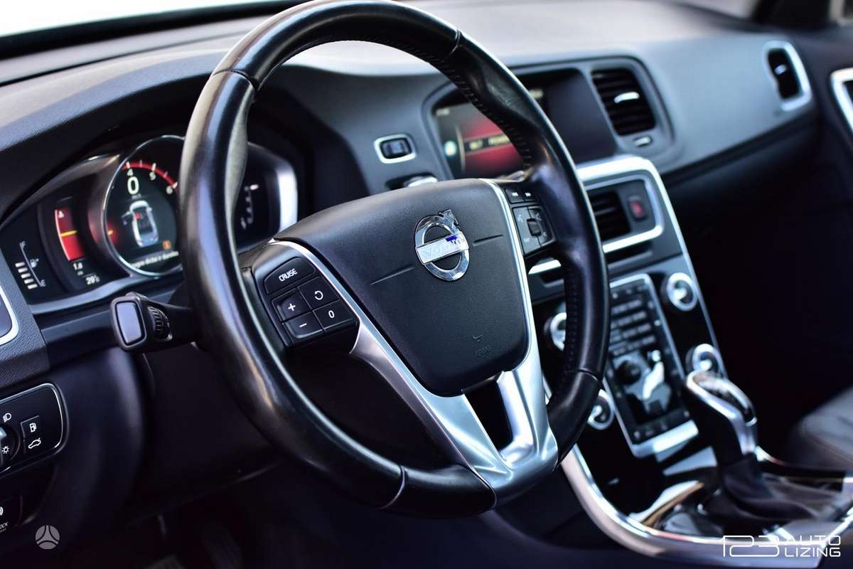 Volvo S60, 2.0 l., Седан