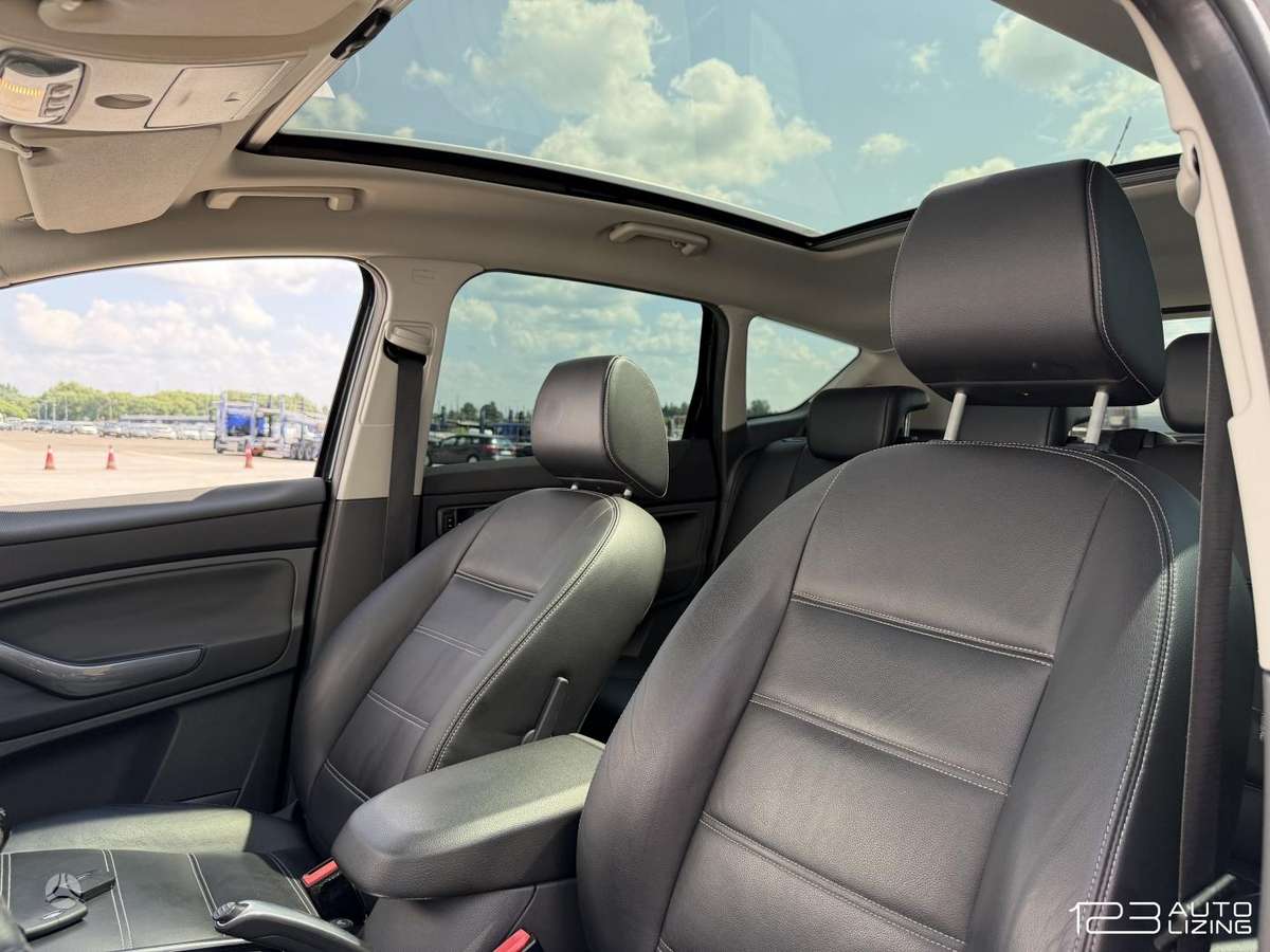 Ford Kuga, 2.0 l., off-road / crossover