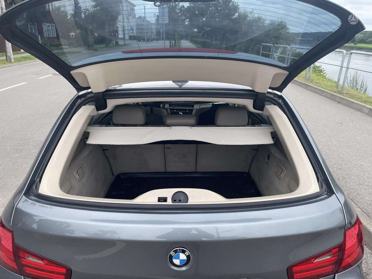BMW 530, 3.0 l., wagon