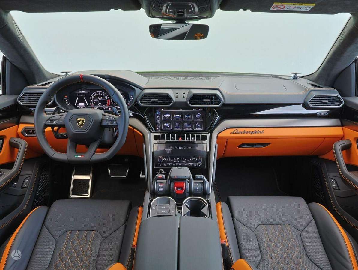 Lamborghini Urus, 4.0 l., off-road / crossover