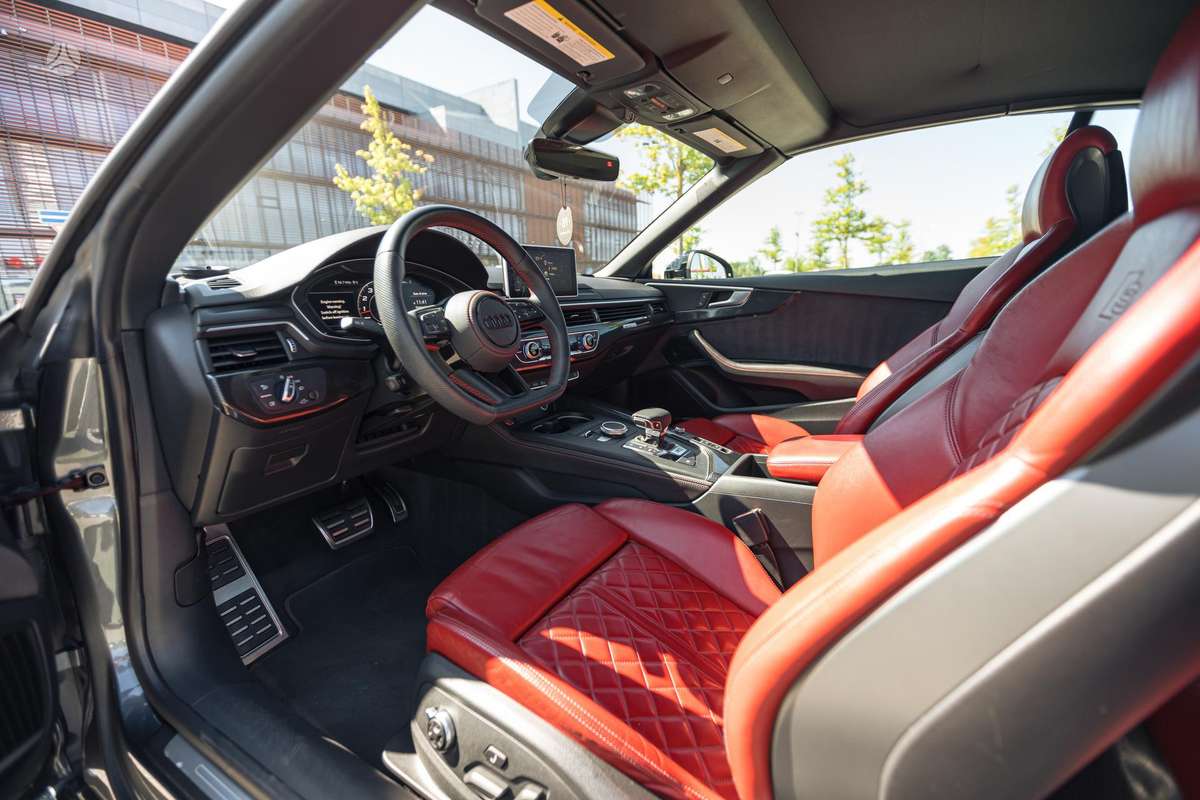 Audi S5, 3.0 l., convertible