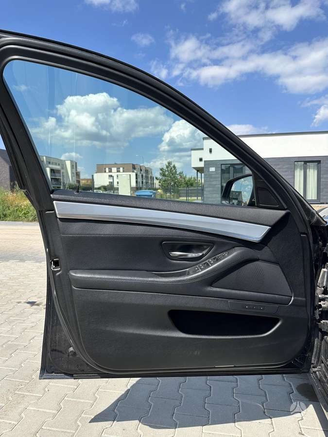 BMW 530, 3.0 l., Седан