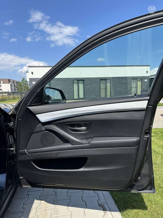 BMW 530, 3.0 l., Седан