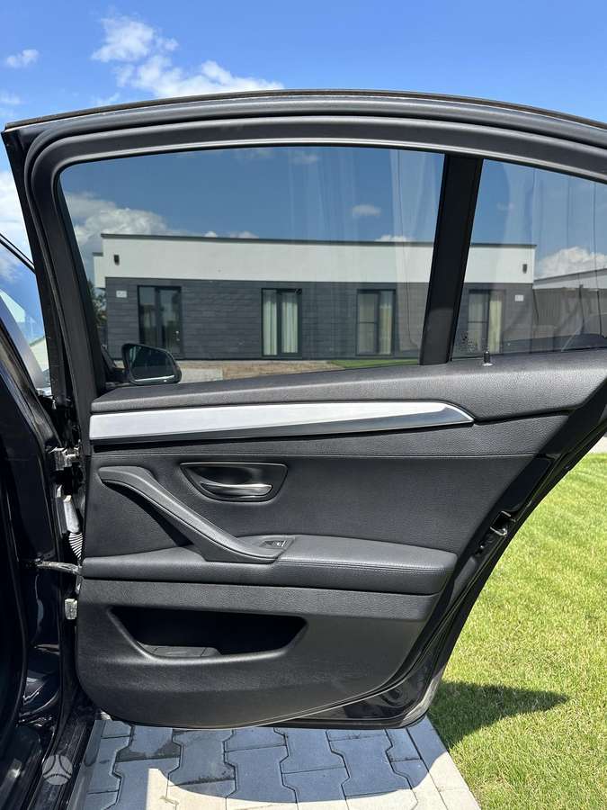 BMW 530, 3.0 l., Седан