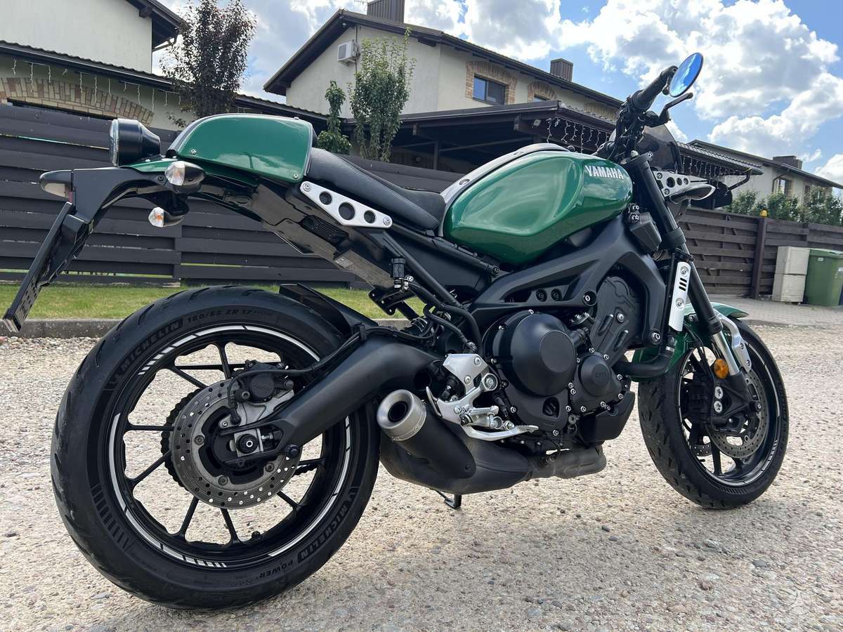 Yamaha XSR 900cc, street / classic