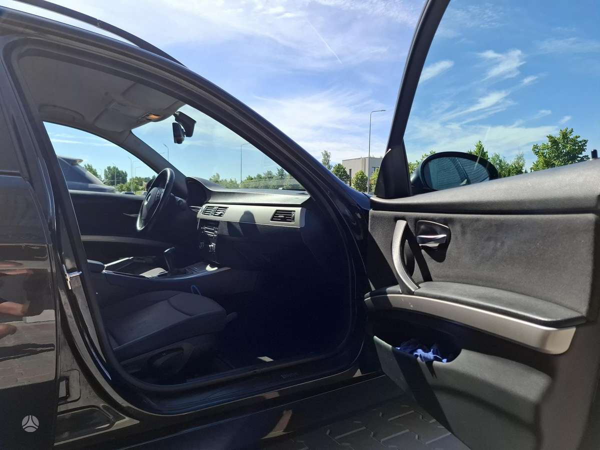 BMW 320, 2.0 l., universalas