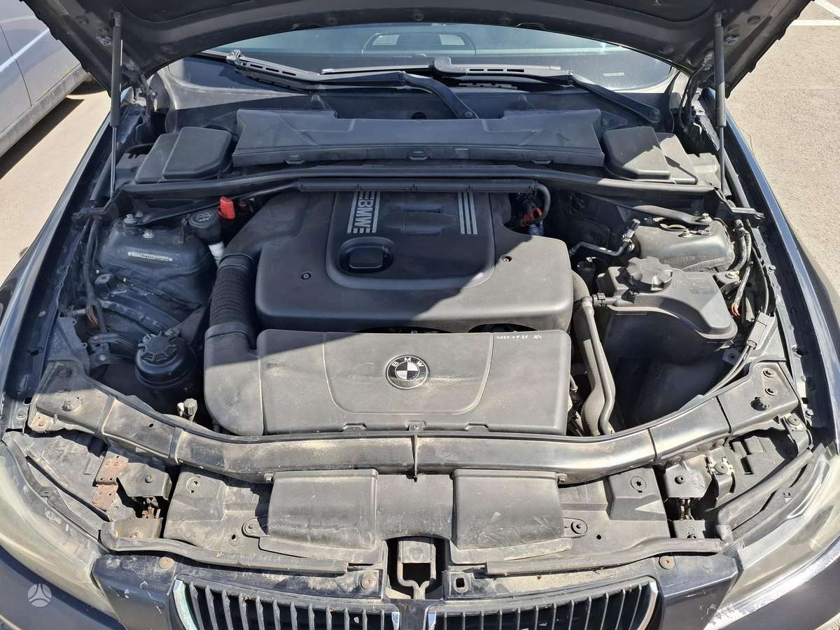 BMW 320, 2.0 l., universalas