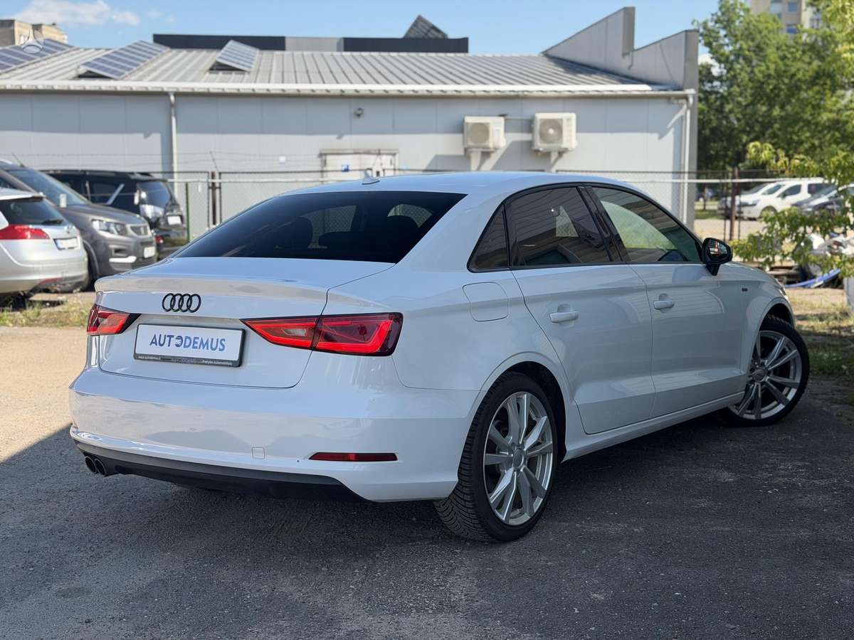 Audi A3, 1.4 l., Седан