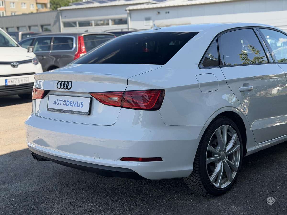 Audi A3, 1.4 l., Седан