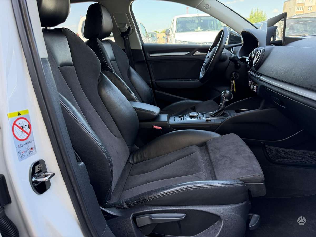 Audi A3, 1.4 l., Седан