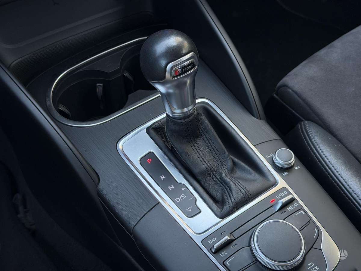 Audi A3, 1.4 l., Седан