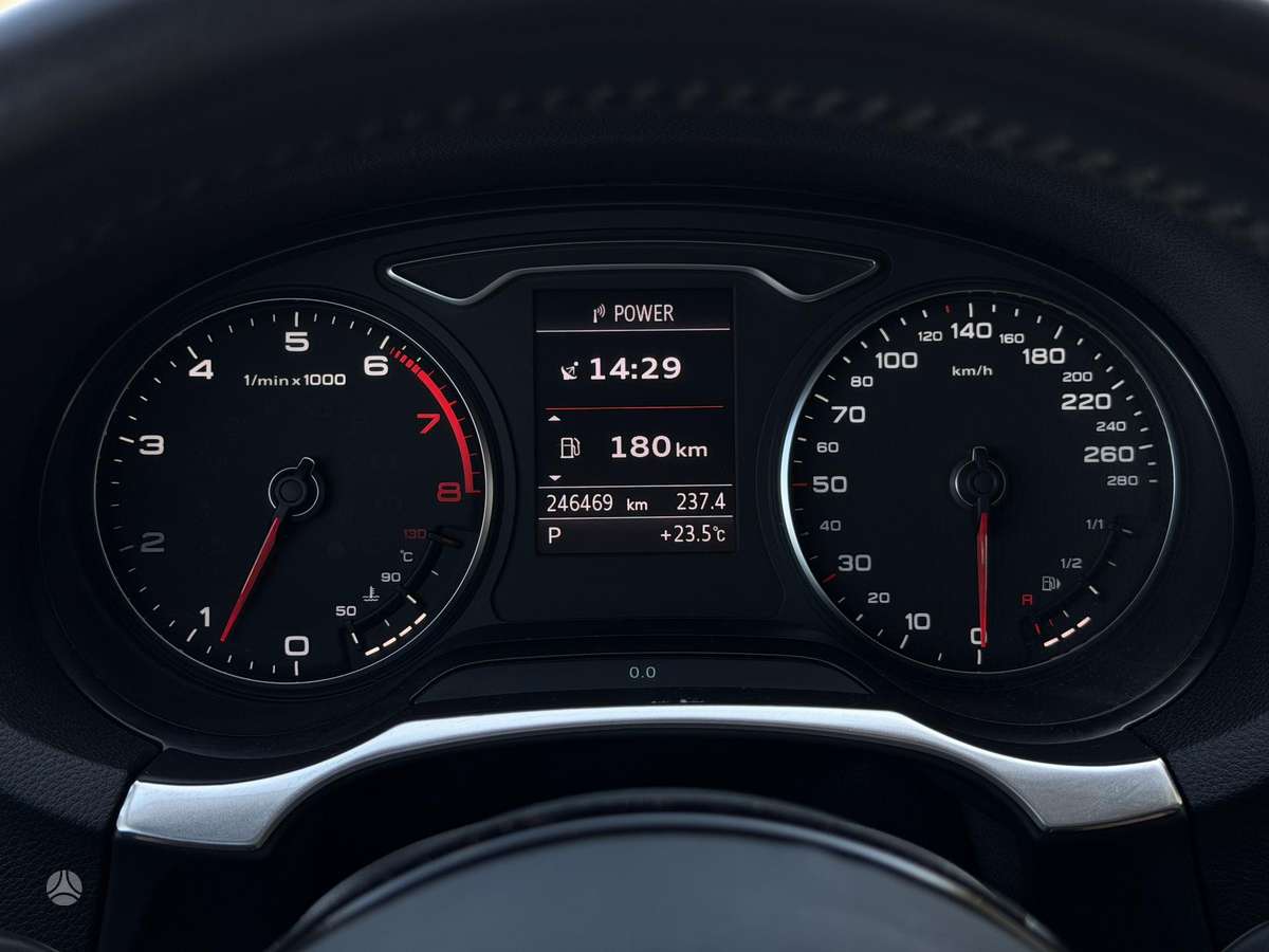 Audi A3, 1.4 l., Седан