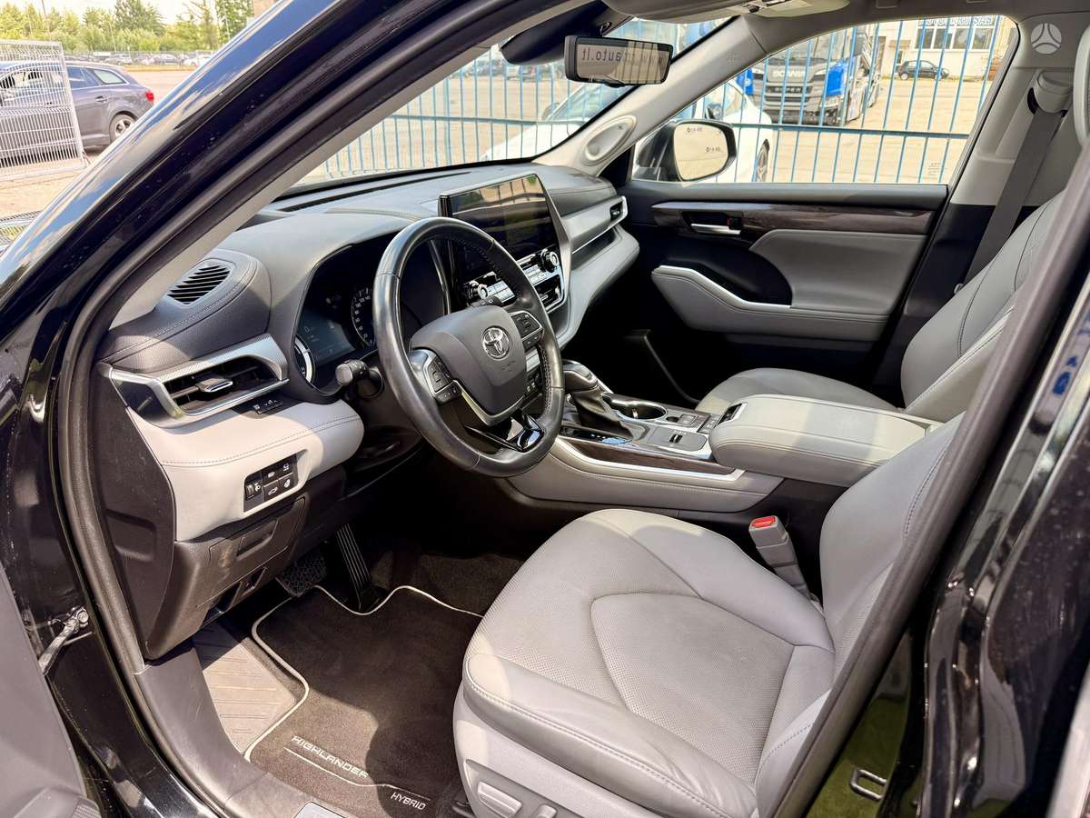 Toyota Highlander - 12