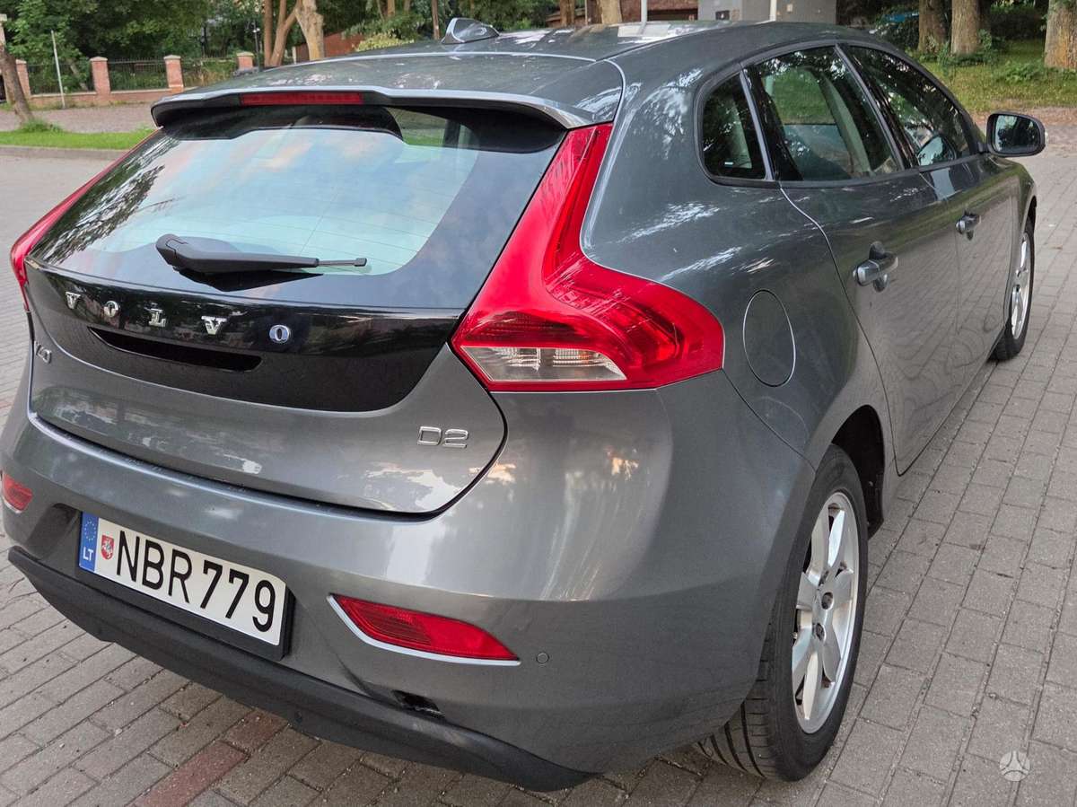 Volvo V40 - 4