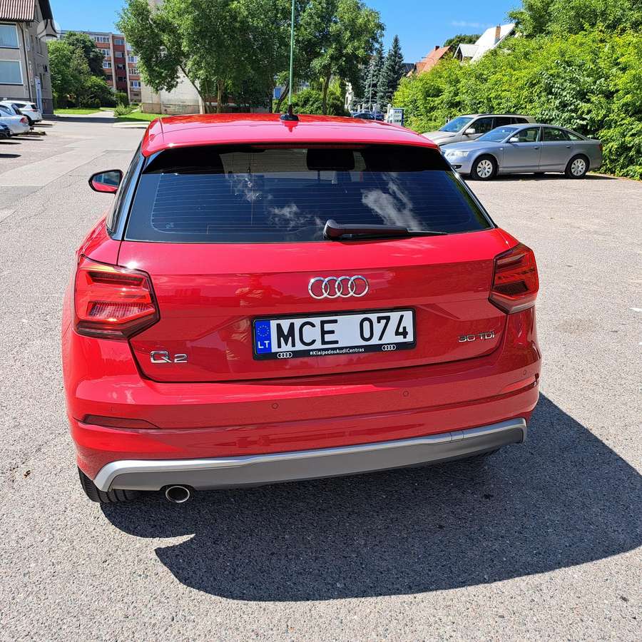 Audi Q2, 1.6 l., hatchback