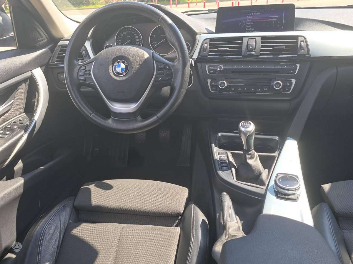 BMW 325, 2.0 l., wagon