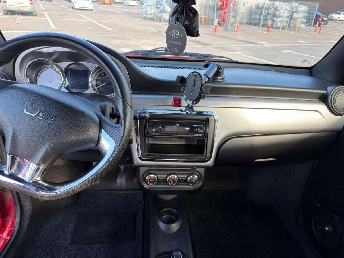 Ligier JS50, 0.5 l., hatchback