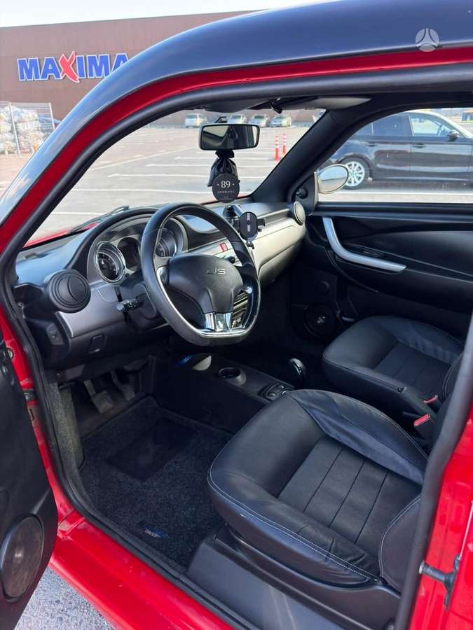 Ligier JS50, 0.5 l., hatchback