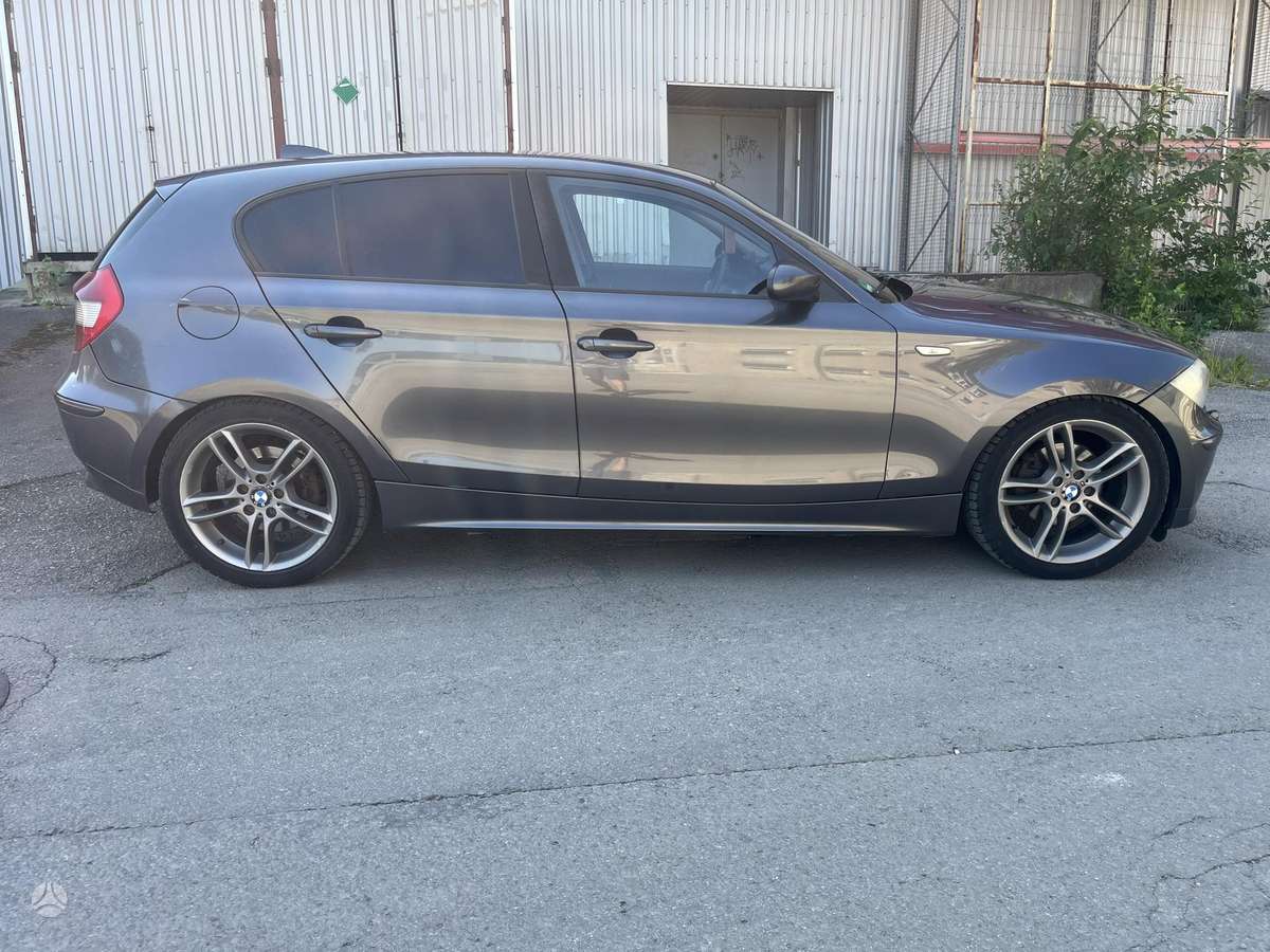 BMW 120, 2.0 l., Хэтчбек