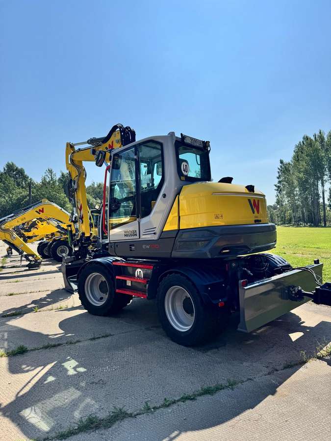 Wacker EW100, ekskavatoriai