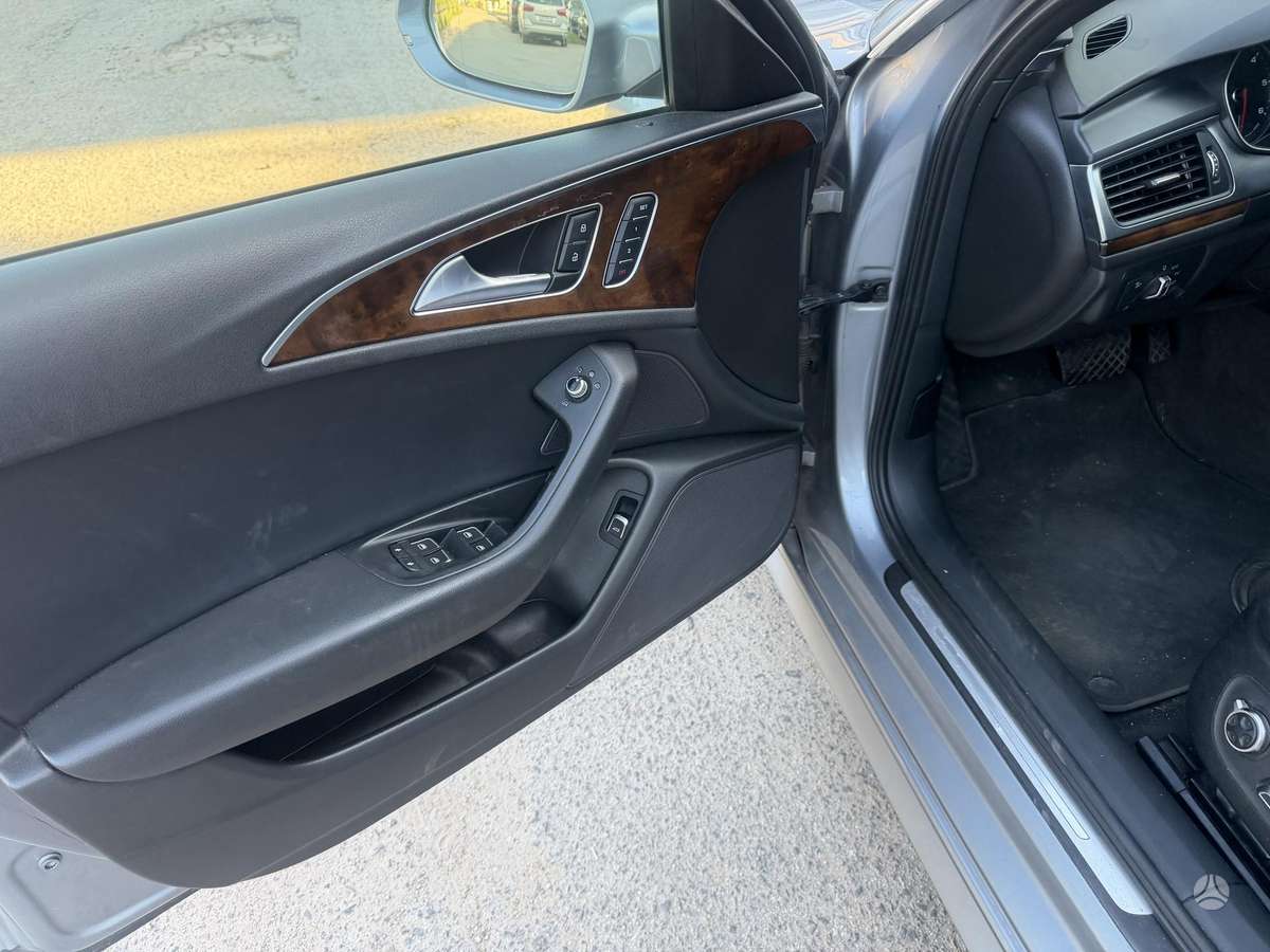 Audi A6, 3.0 l., sedanas