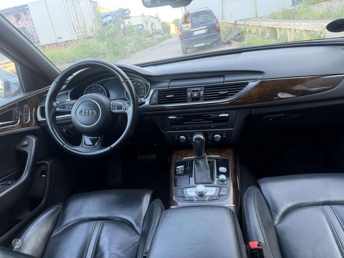 Audi A6, 3.0 l., sedanas