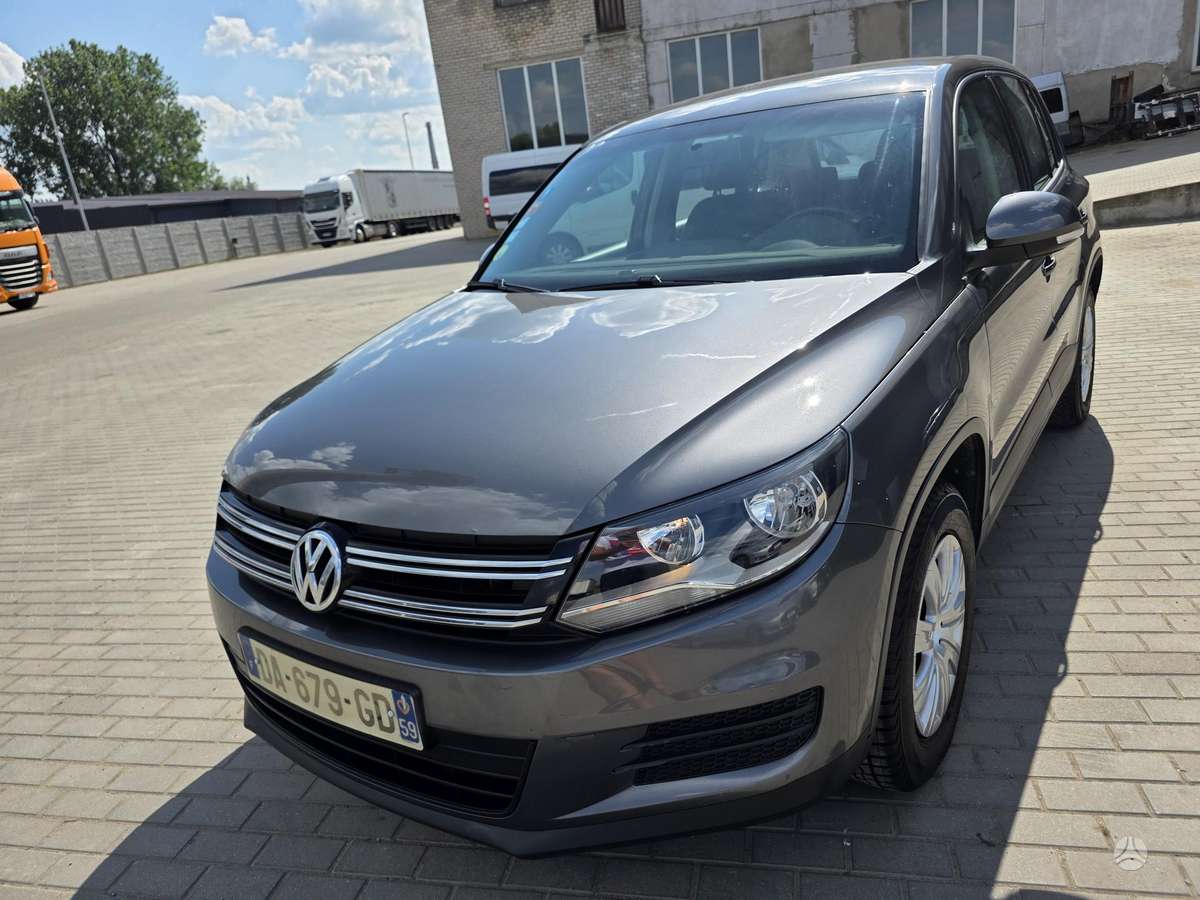 Volkswagen Tiguan - 4