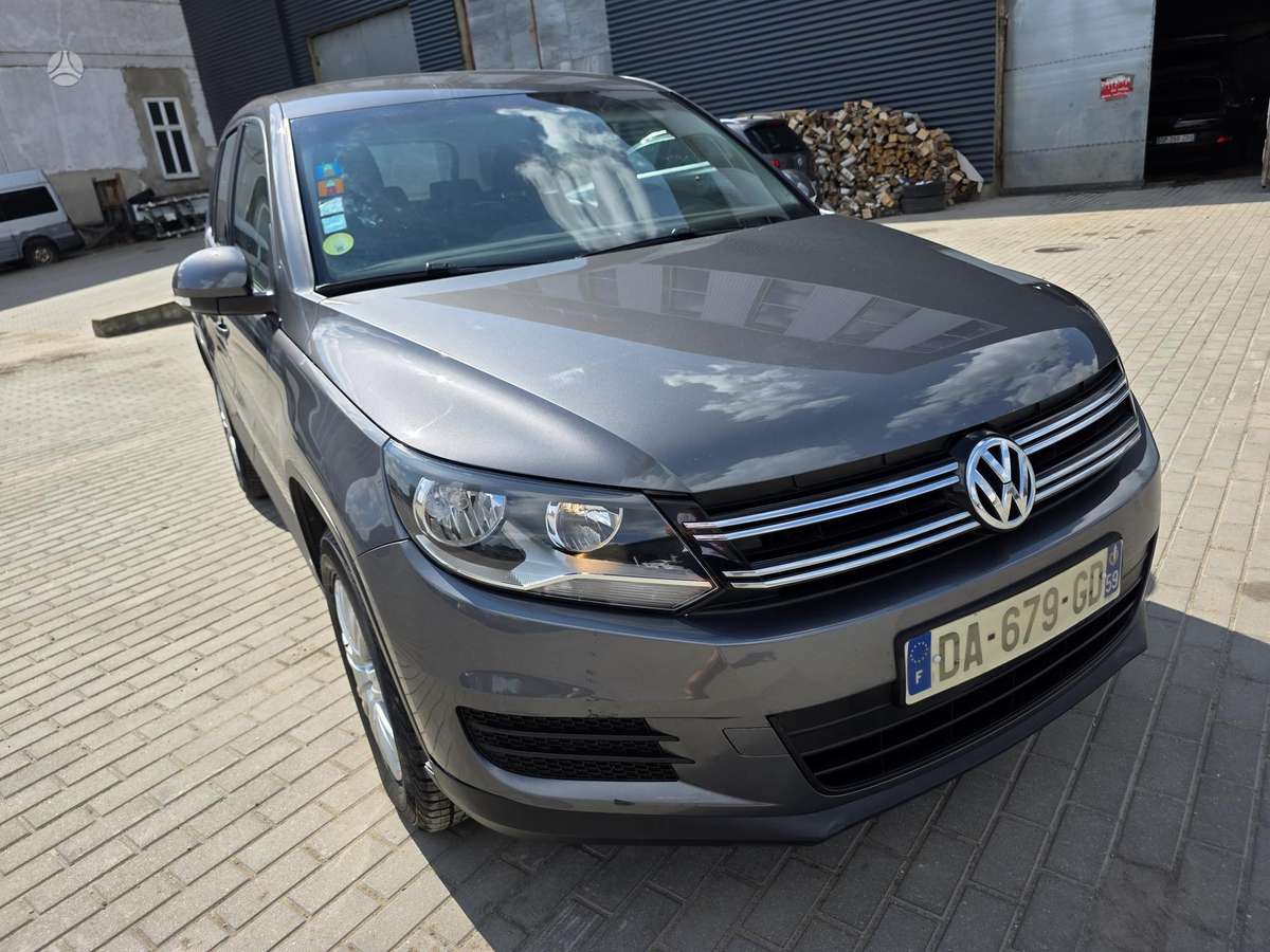 Volkswagen Tiguan - 5