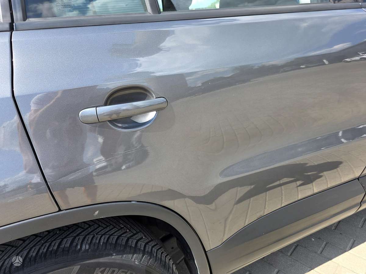 Volkswagen Tiguan - 12