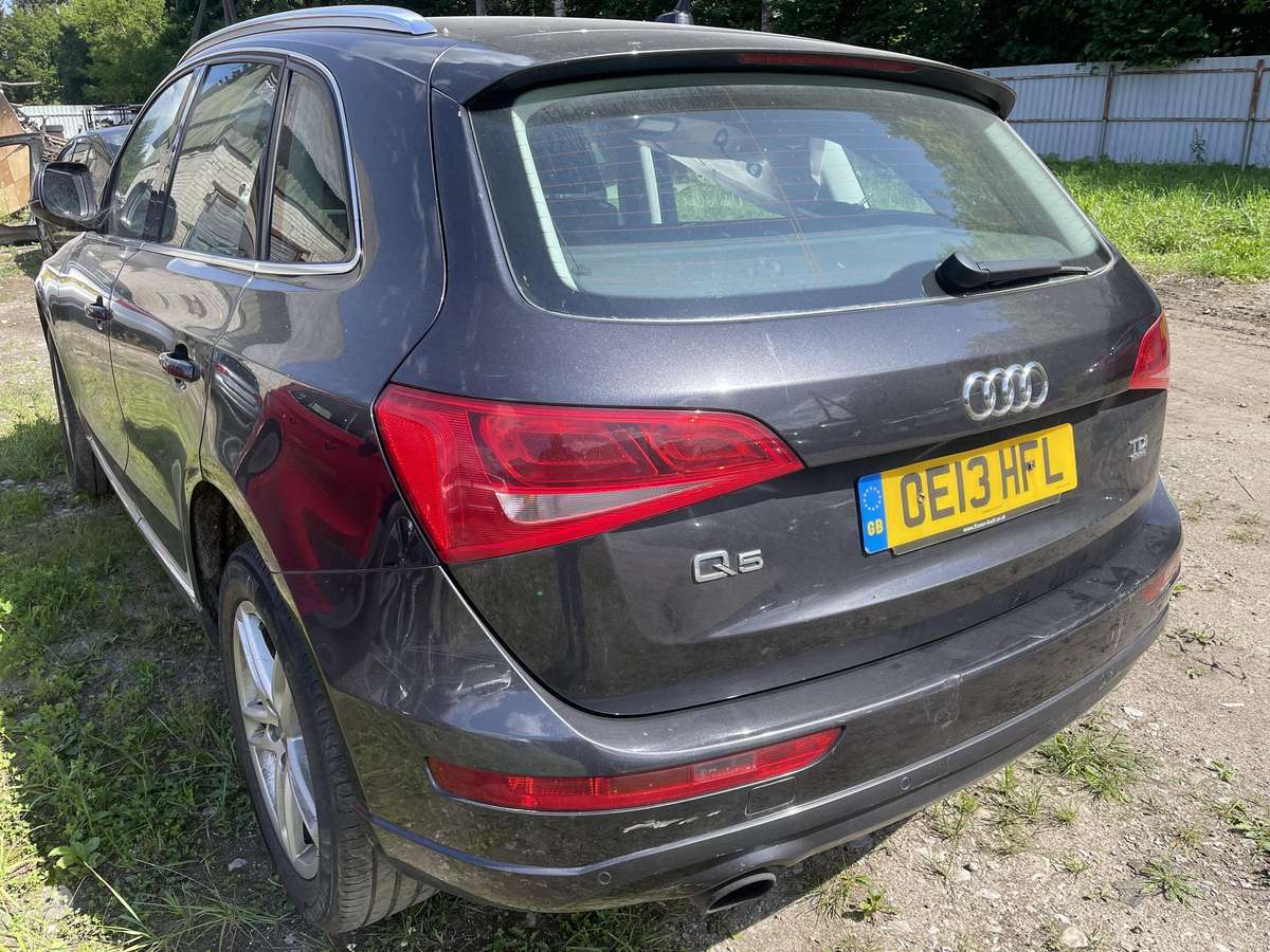 Audi Q5 dalimis