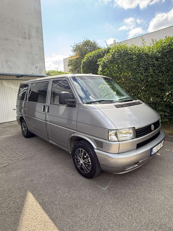 Volkswagen Transporter - 2