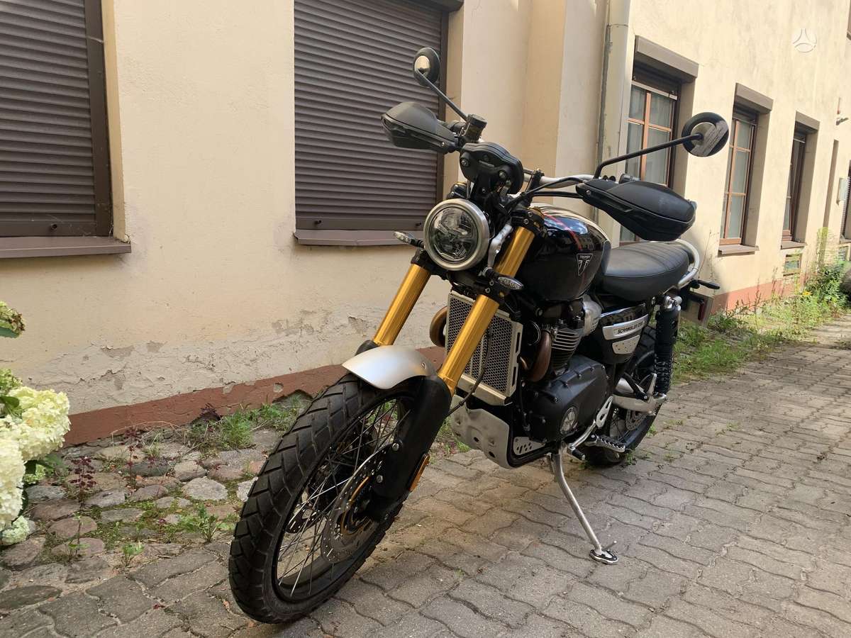 Triumph Scrambler 1200cc, enduro / adventure