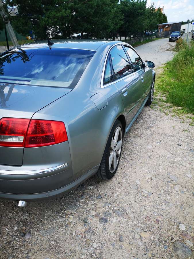 Audi A8, 3.0 l., Седан