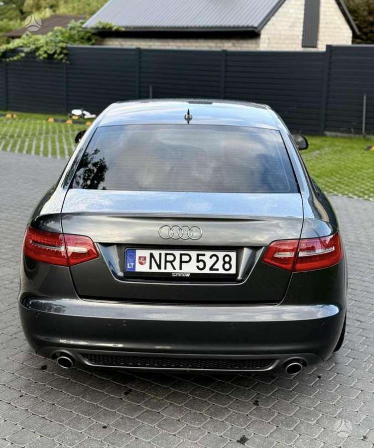 Audi A6, sedanas