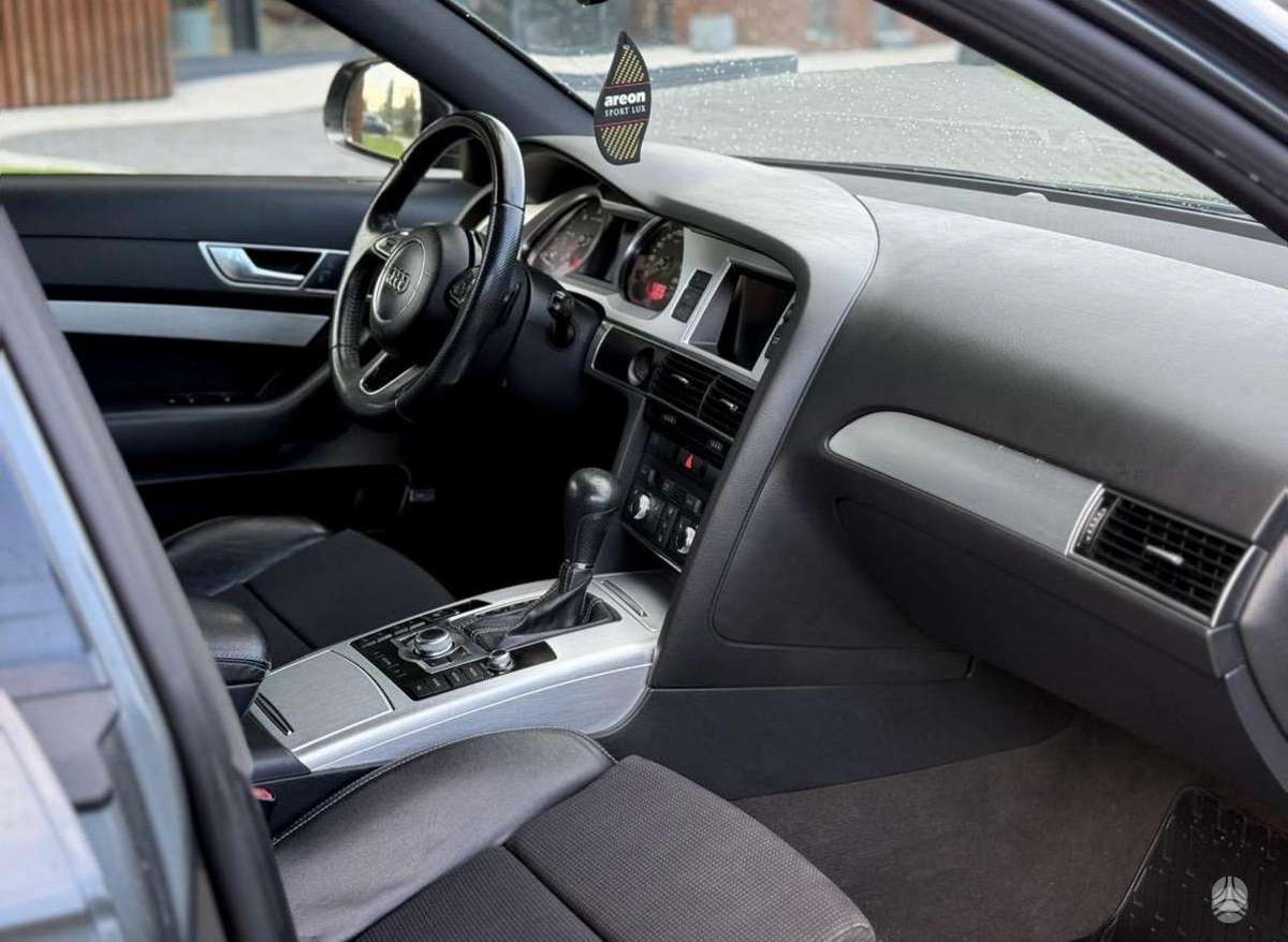 Audi A6, saloon / sedan