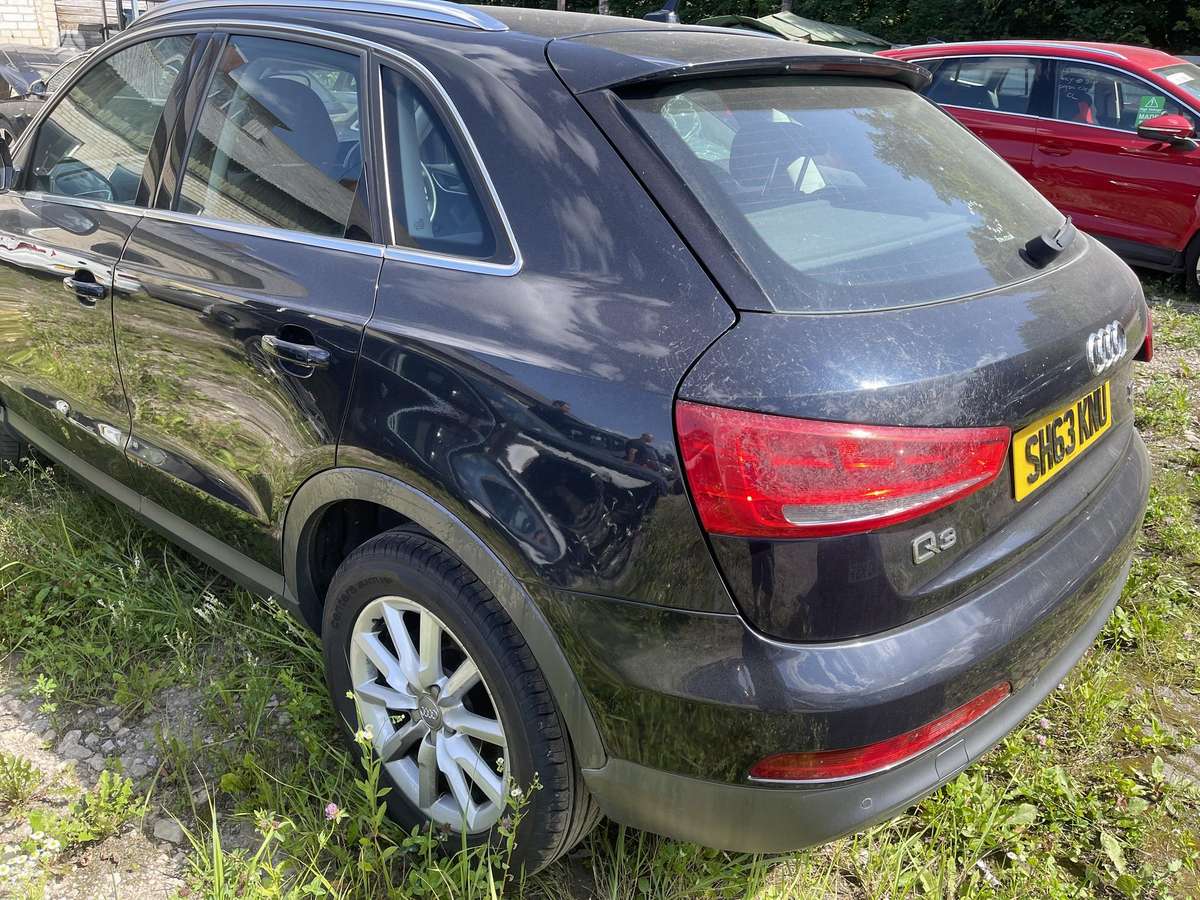 Audi Q3 dalimis