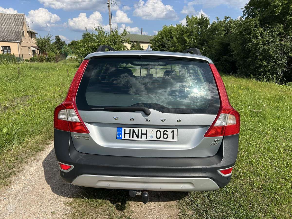 Volvo XC70, 2.4 l., wagon