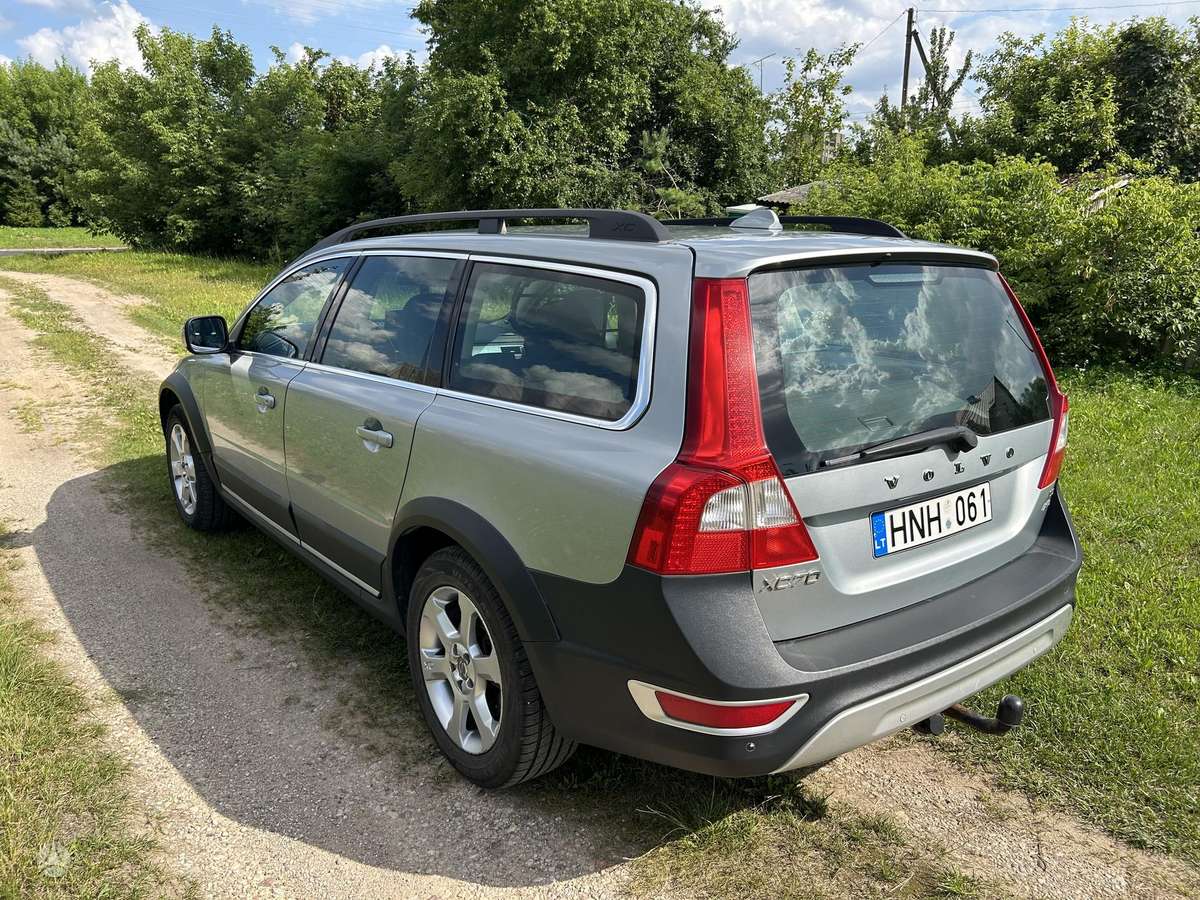 Volvo XC70, 2.4 l., Универсал