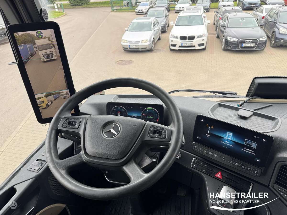 Mercedes-Benz Actros 1845 Big Space, double sleeper