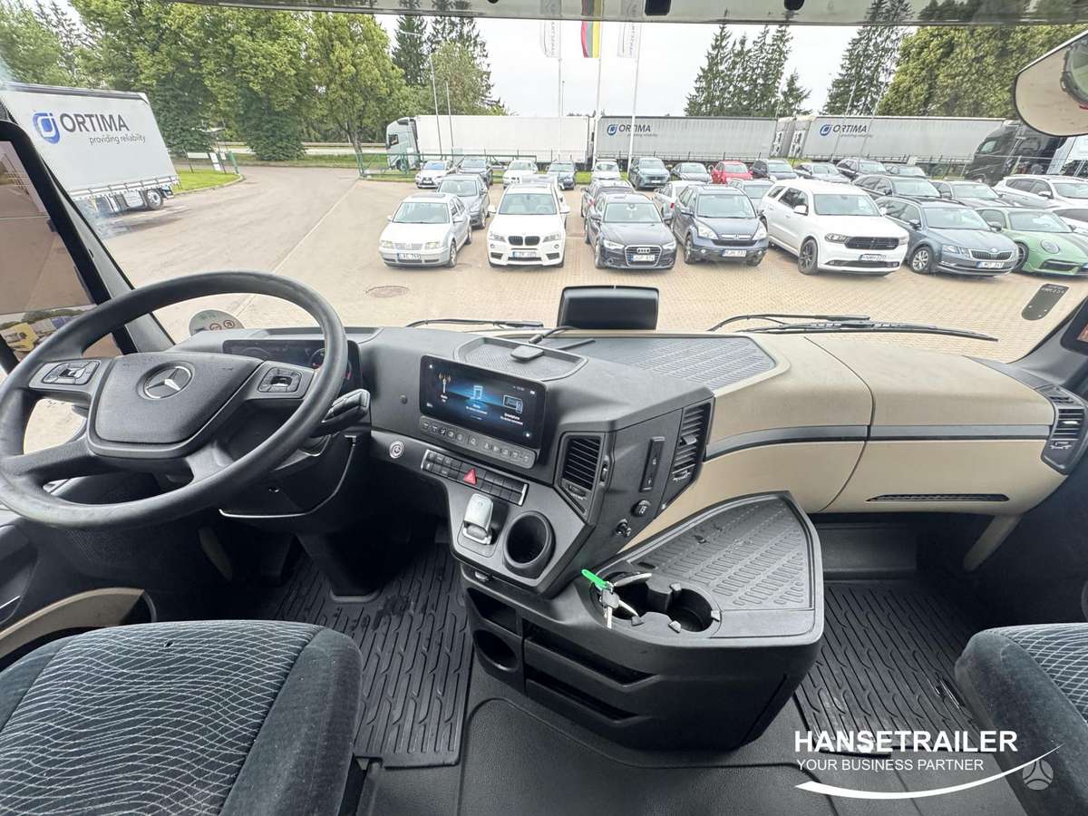Mercedes-Benz Actros 1845 Big Space, double sleeper