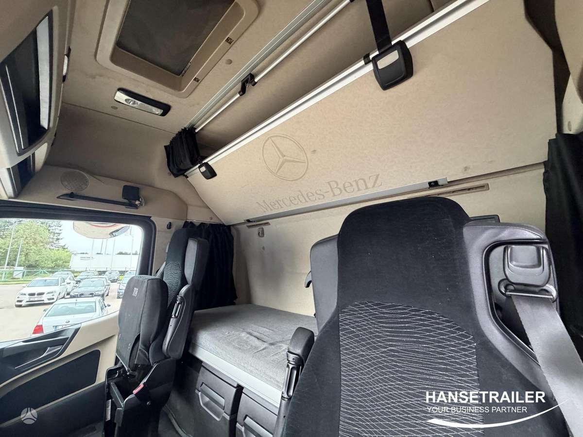 Mercedes-Benz Actros 1845 Big Space, double sleeper