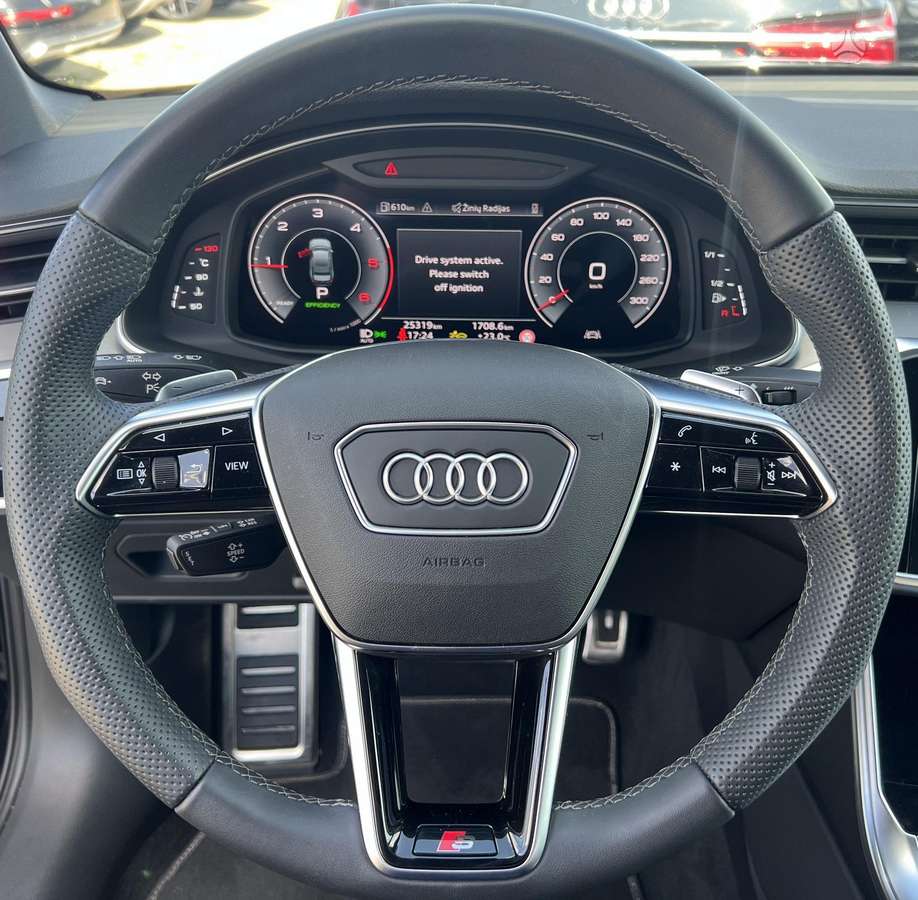 Audi A6, 2.0 l., Седан