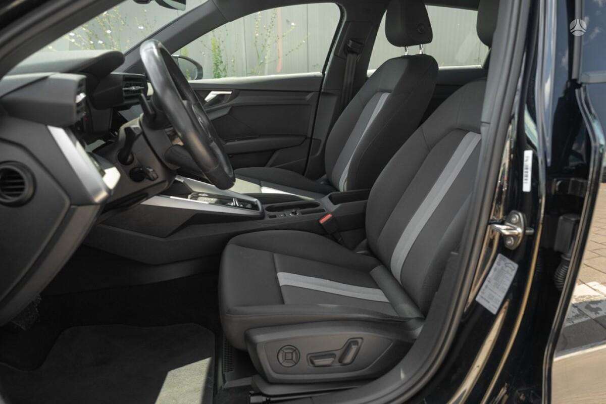 Audi A3, 1.5 l., hatchback