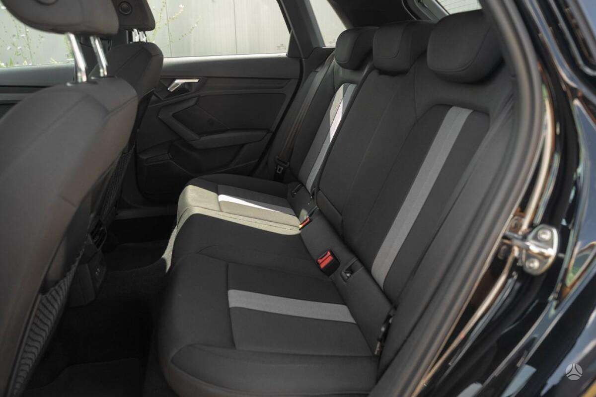 Audi A3, 1.5 l., hatchback