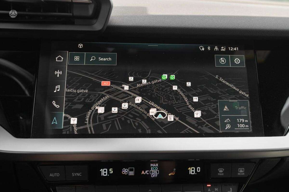 Audi A3, 1.5 l., hatchback
