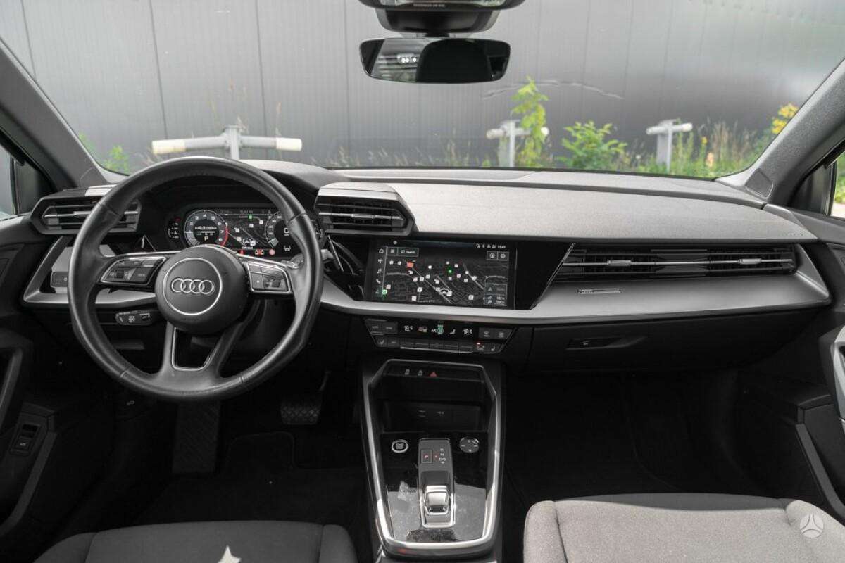 Audi A3, 1.5 l., hatchback