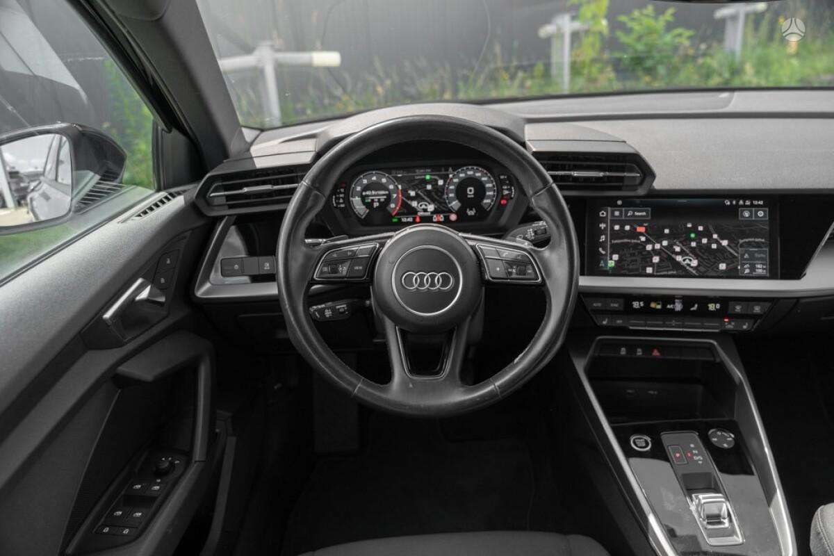 Audi A3, 1.5 l., hatchback